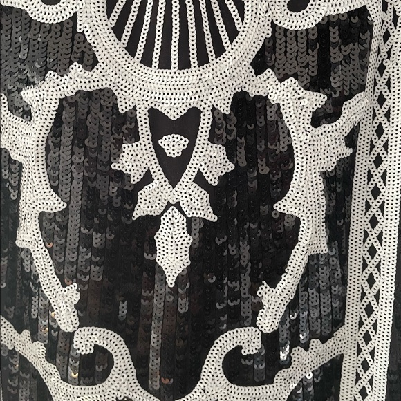 BCBG Sofi - Cutest Sequins Top - In great condition - Picture 7 of 9